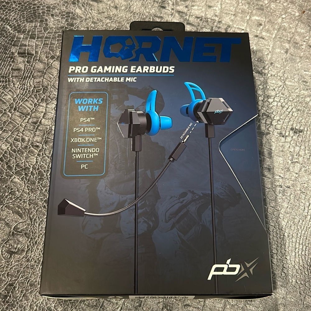 Hornet pro gaming earbuds